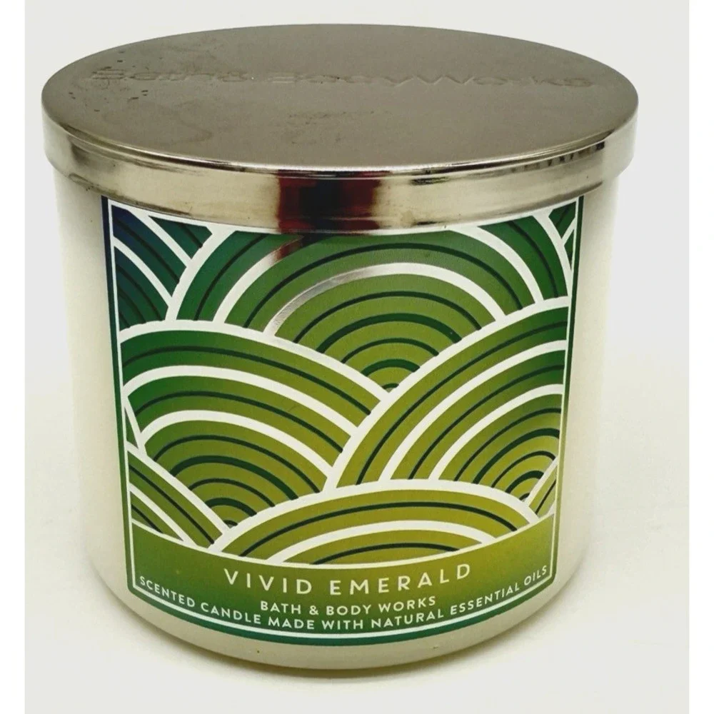 Bath & Body Works Candle VIVID EMERALD 3 Wick Candle 14.5 oz. New - Picture 1 of 5